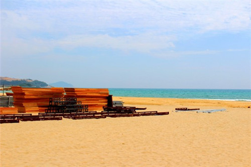 萌鸡特工石锅泡泡鸡